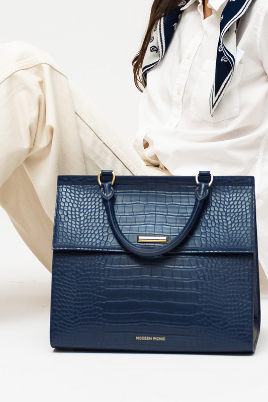 THE LARGE LUNCHER - NAVY CROC